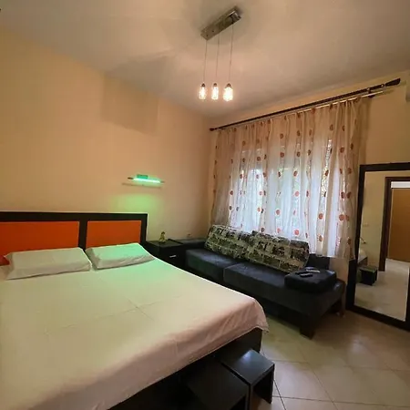 Orange Διαμέρισμα Τίρανα